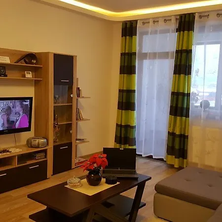 Apartament Isaran *