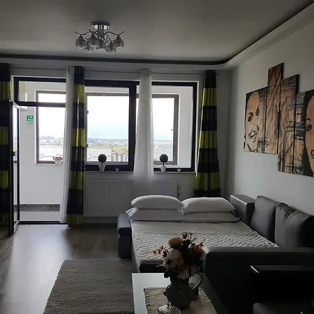 Apartament Isaran Apartment *