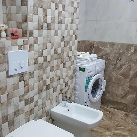 Apartament Isaran *